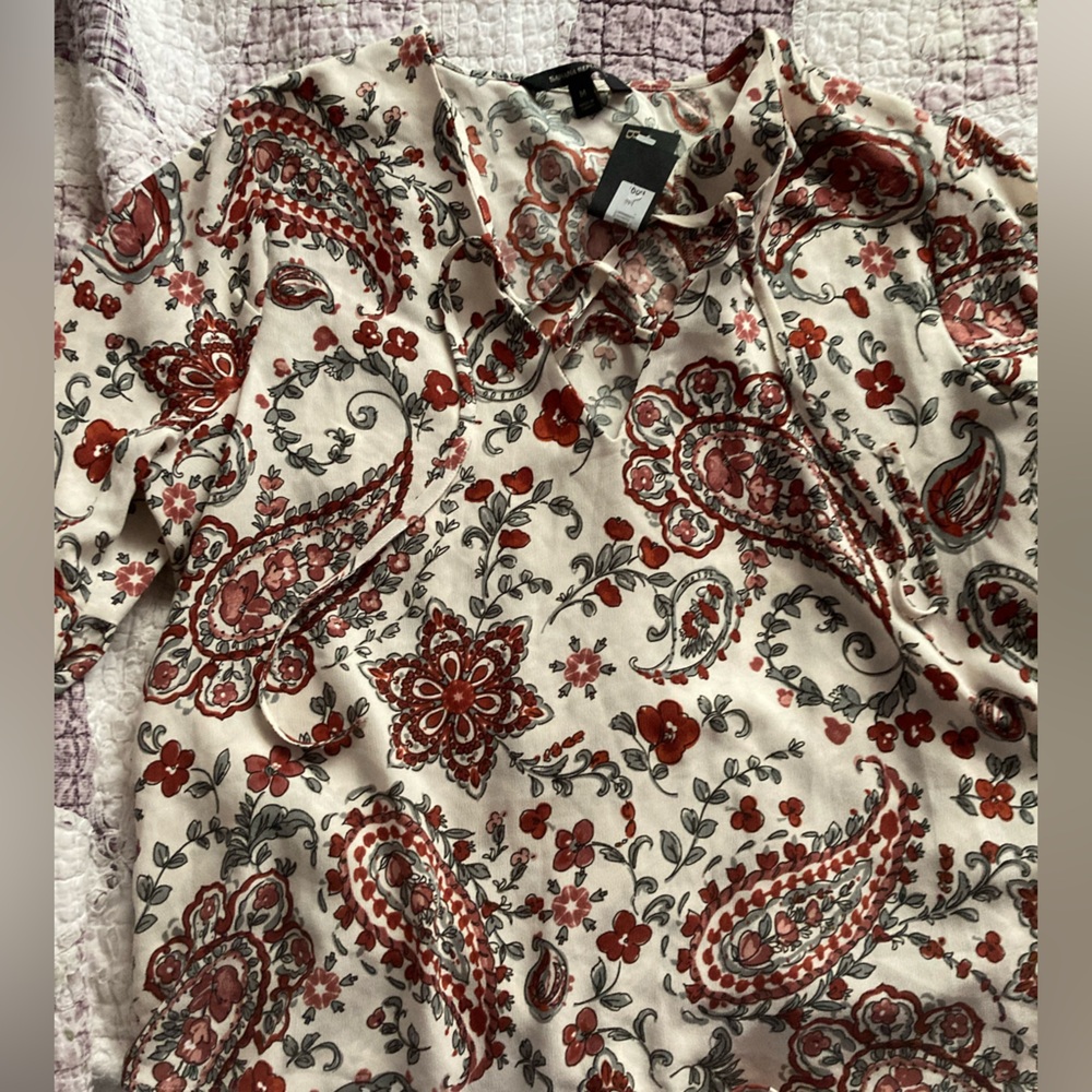 Banana Republic Red and Cream Patterned Blouse